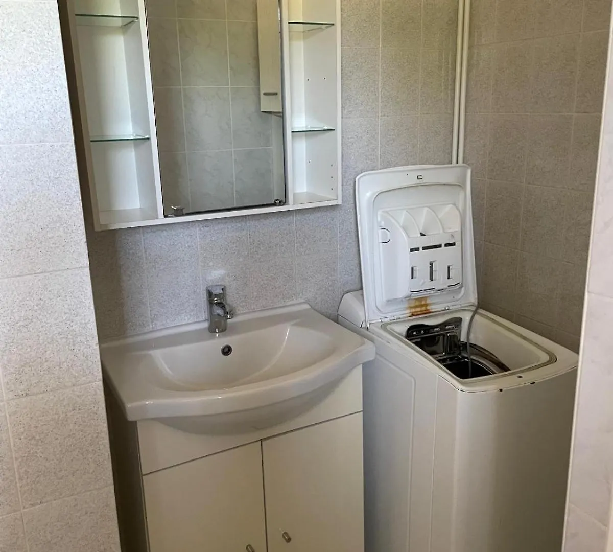 Appartement A La Campagne 컬비그니크 0*,